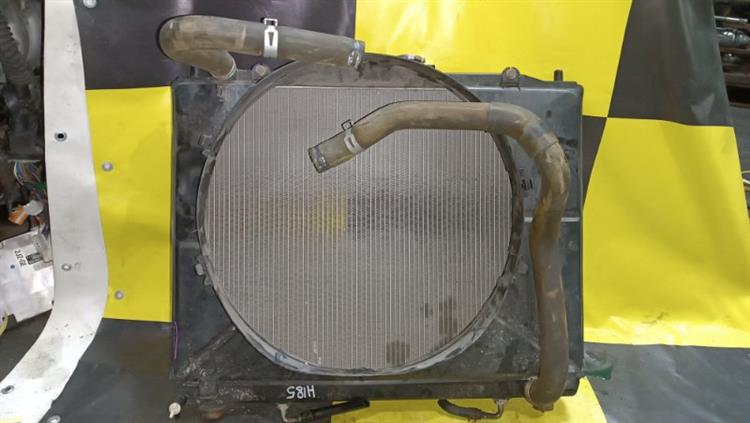 Радиатор основной Мицубиси Паджеро в Усолье-Сибирском 105204