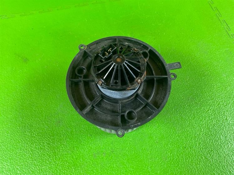 Мотор печки Тойота Териос Кид в Усолье-Сибирском 113143