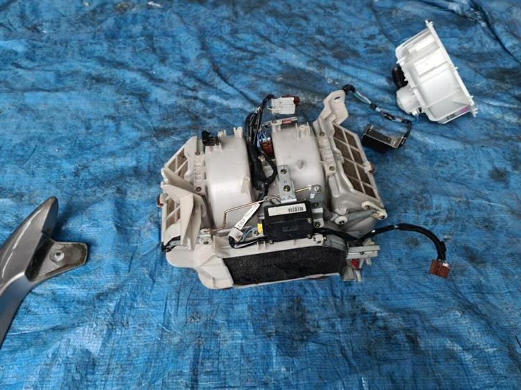 Мотор печки Хонда Легенд в Усолье-Сибирском 206136