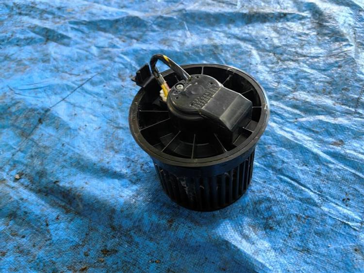 Мотор печки Ниссан Куб в Усолье-Сибирском 255282