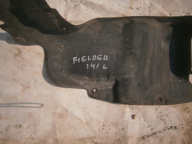 Подкрылок Тойота Королла Филдер в Усолье-Сибирском 26428