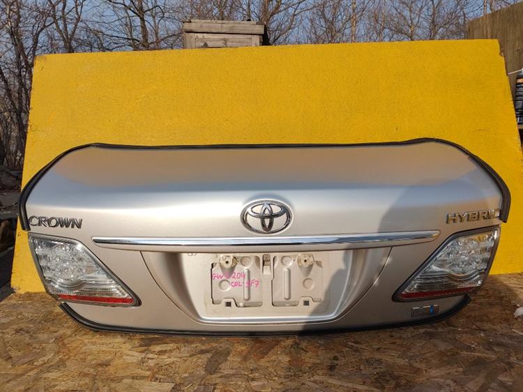 Крышка багажника Тойота Краун в Усолье-Сибирском 50774