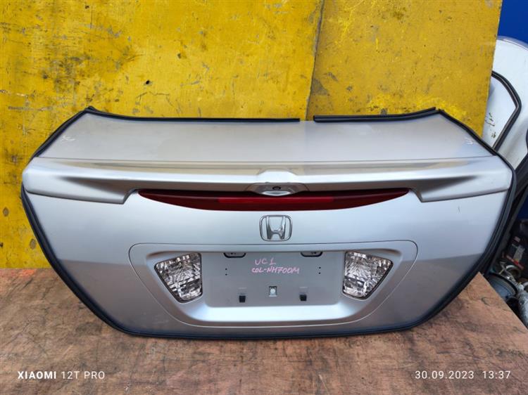 Крышка багажника Хонда Инспаер в Усолье-Сибирском 652201