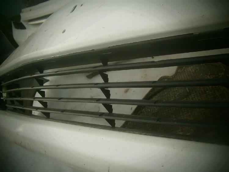 Решетка радиатора Тойота Приус в Усолье-Сибирском 72763
