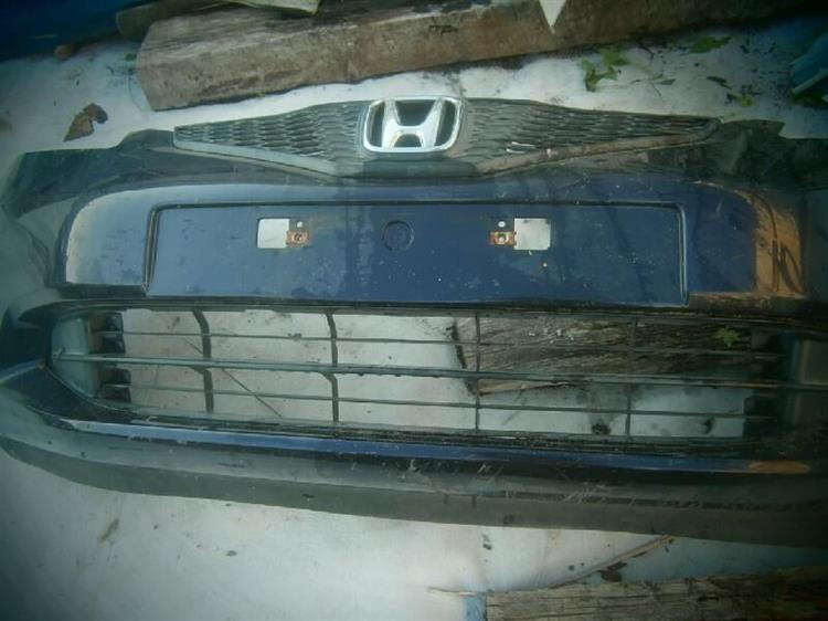 Решетка бампера Хонда Фит в Усолье-Сибирском 72970
