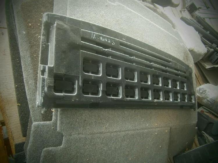Полка багажника Тойота Сиента в Усолье-Сибирском 77566